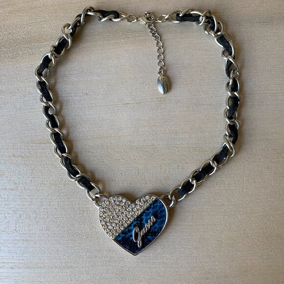 Guess Y2K silver rhinestone chain link heart pendant collar necklace 15" bling - Picture 3 of 8